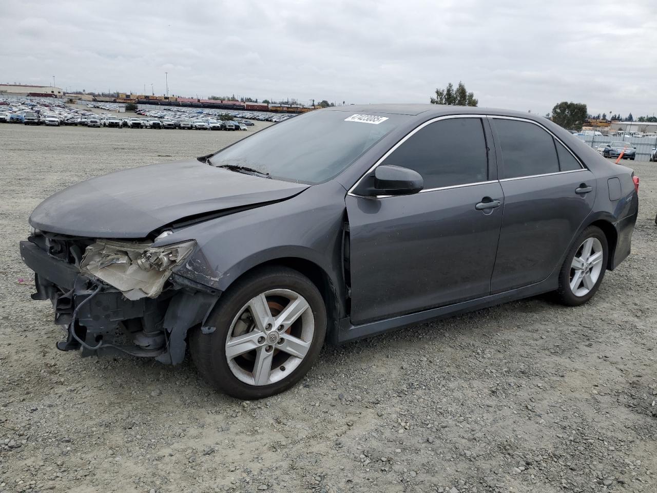 TOYOTA CAMRY L 2013