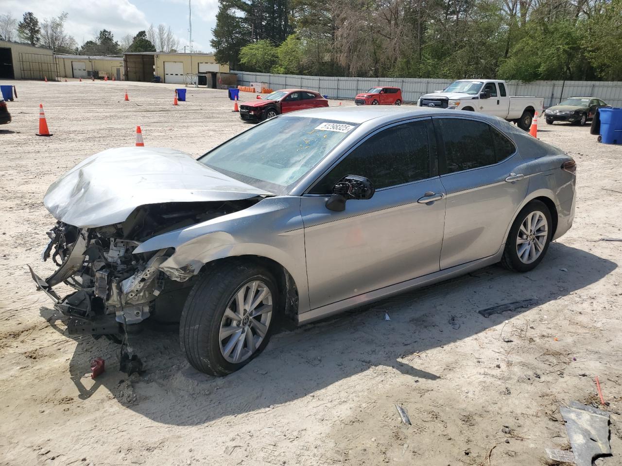 TOYOTA CAMRY LE 2021