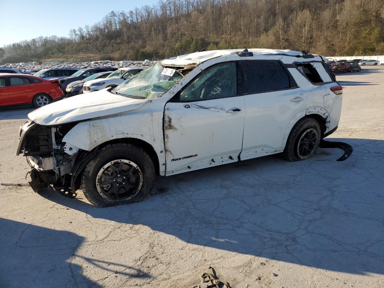 NISSAN PATHFINDER 2024
