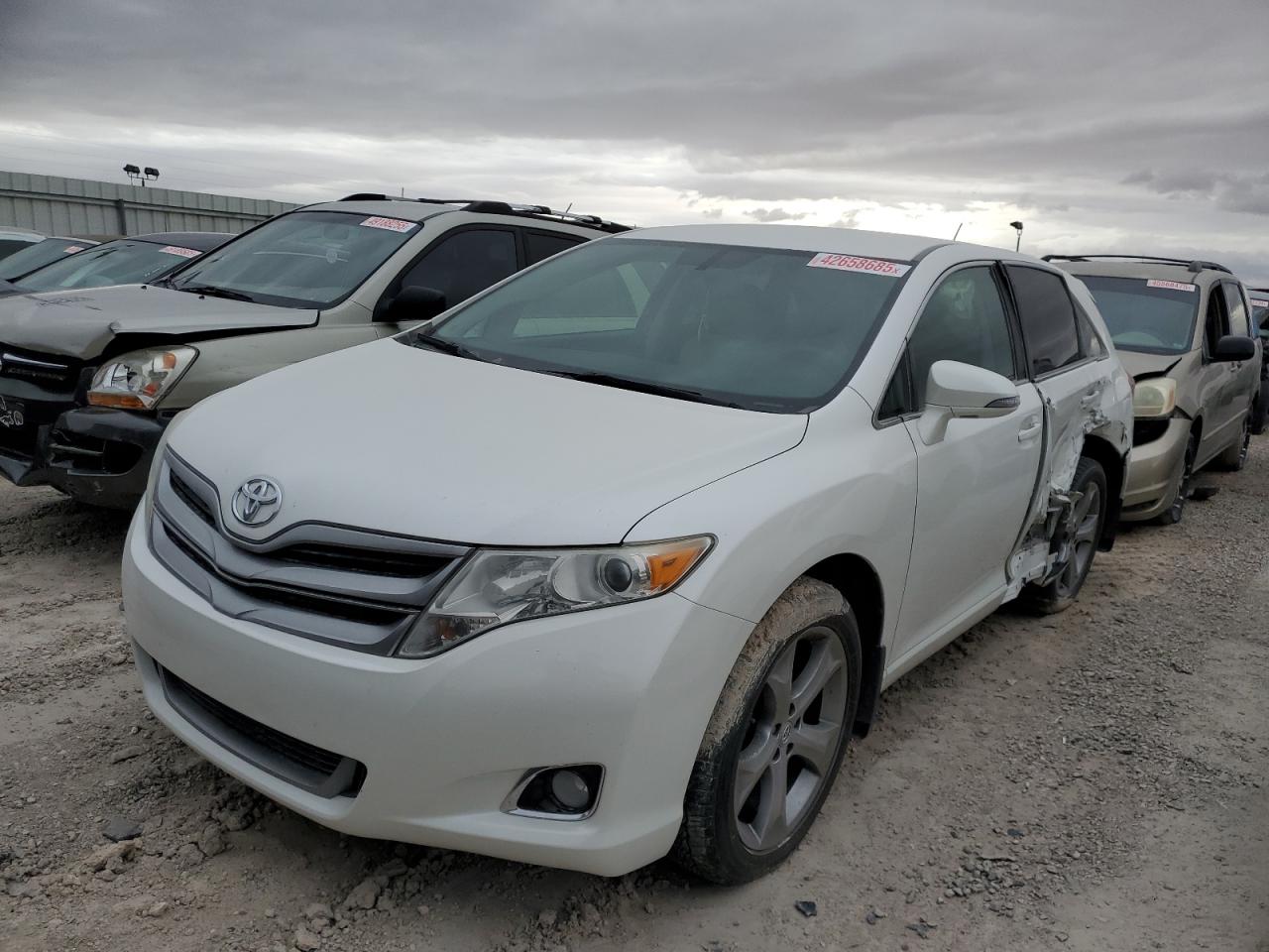 TOYOTA VENZA LE 2014