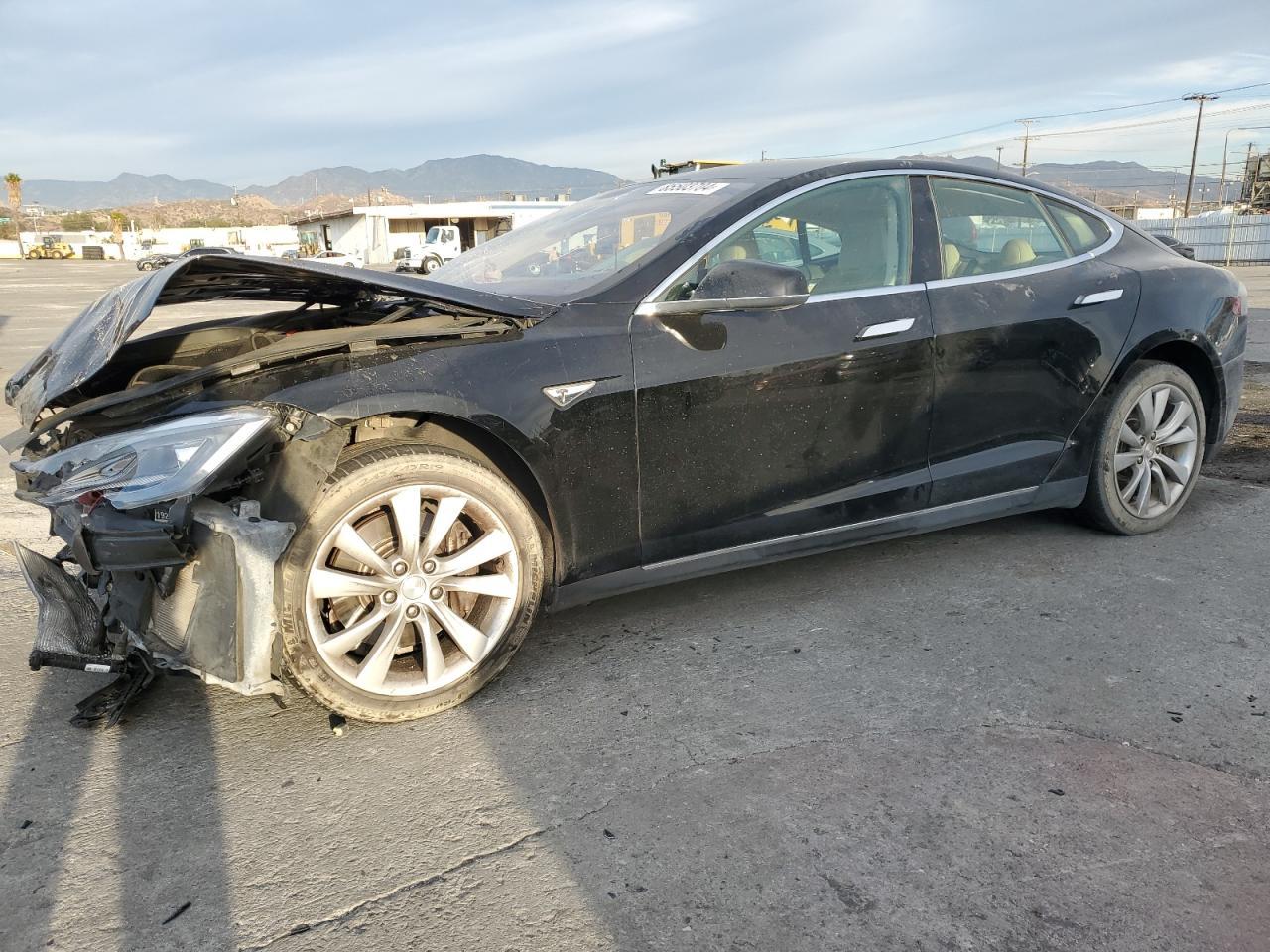 TESLA MODEL S 2014