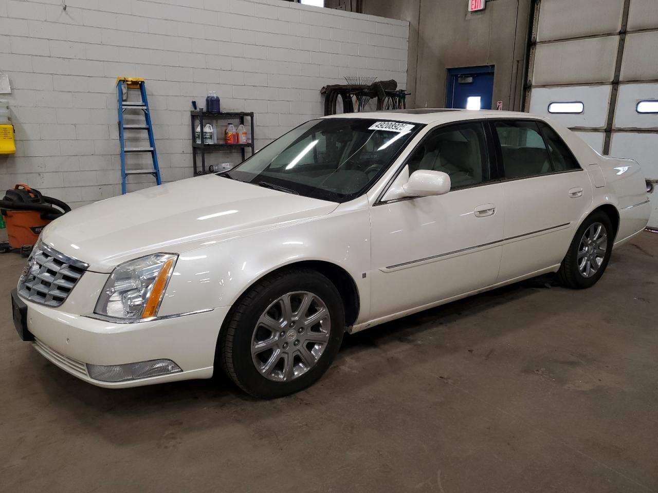 CADILLAC DTS 2008