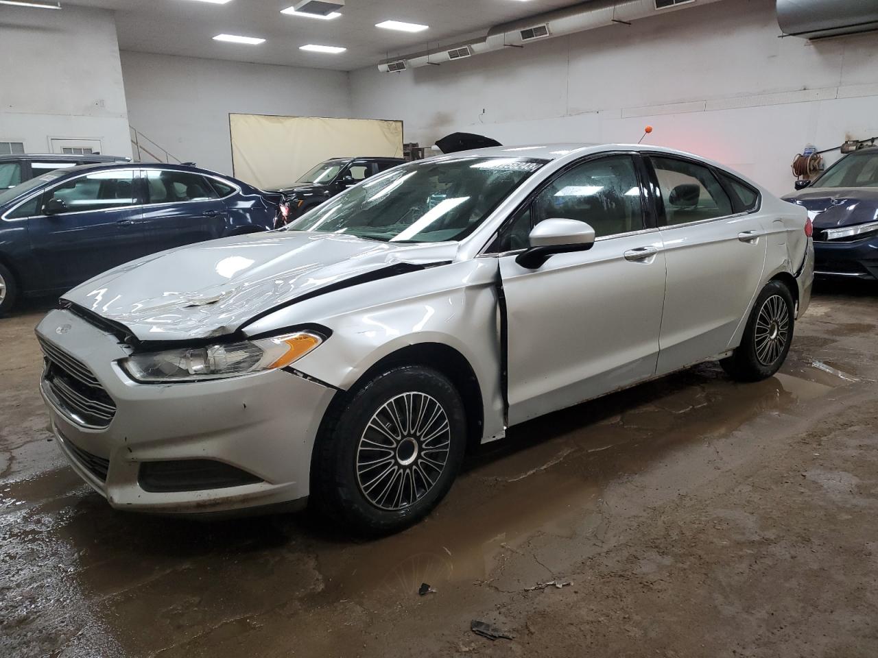 FORD FUSION S 2013