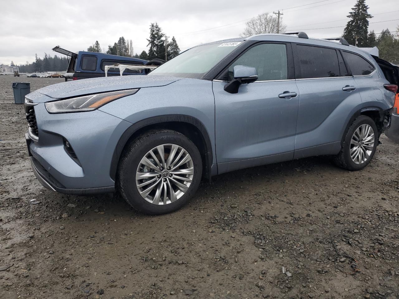 TOYOTA HIGHLANDER 2024
