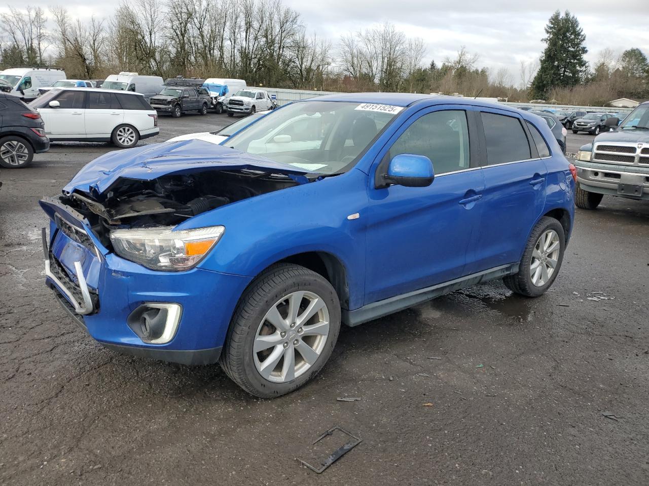MITSUBISHI OUTLANDER 2015
