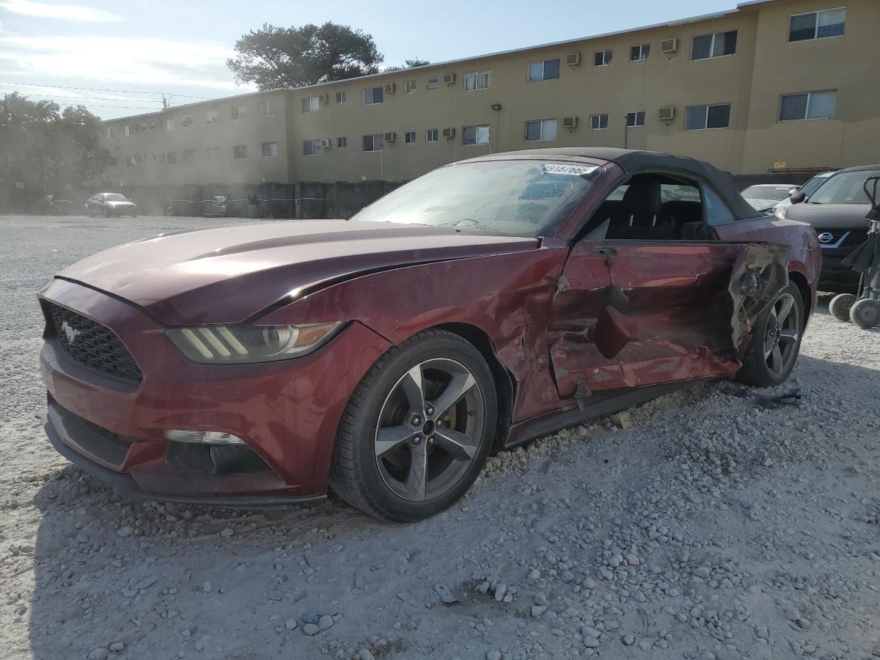 FORD MUSTANG 2015