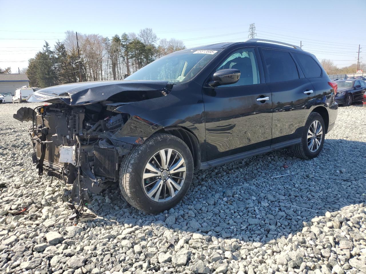 NISSAN PATHFINDER 2019