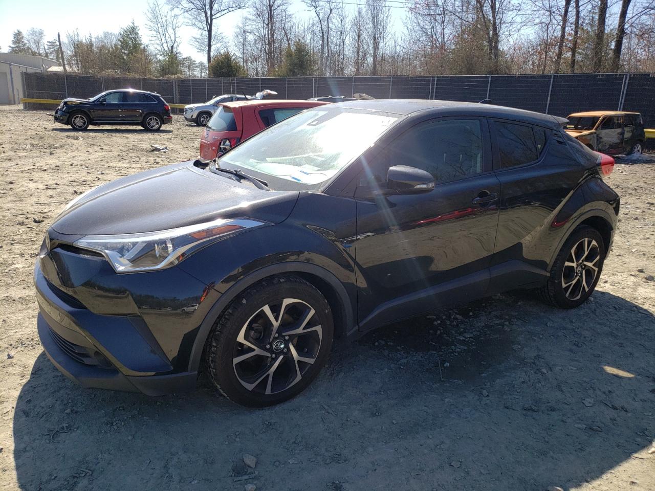 TOYOTA C-HR XLE 2019