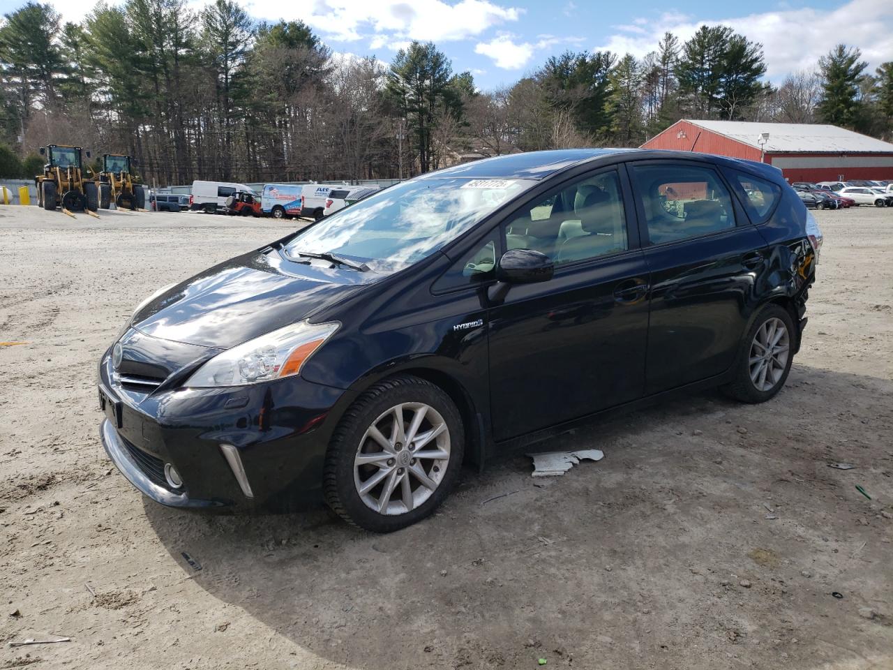 TOYOTA PRIUS V 2014