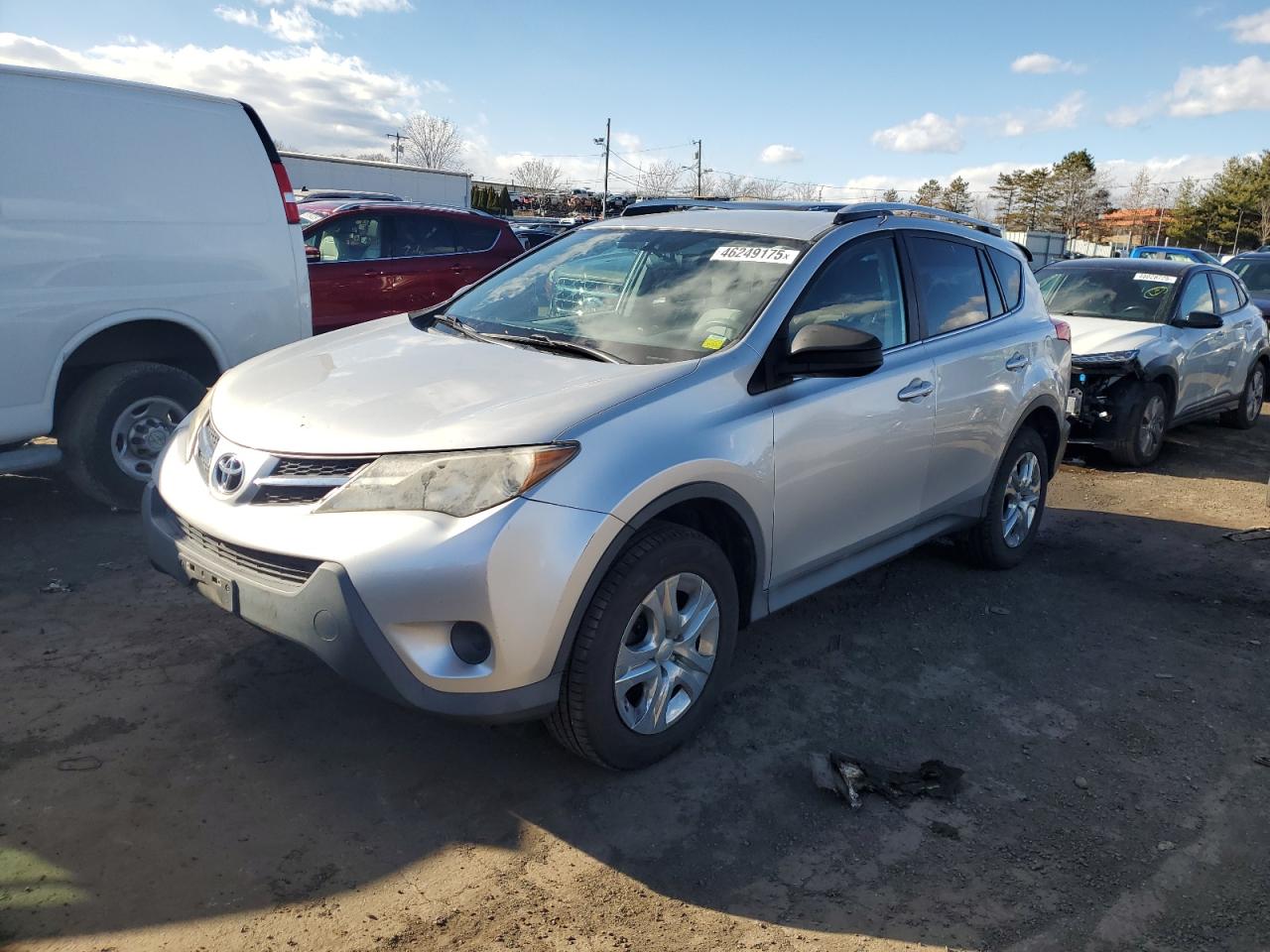TOYOTA RAV4 LE 2013