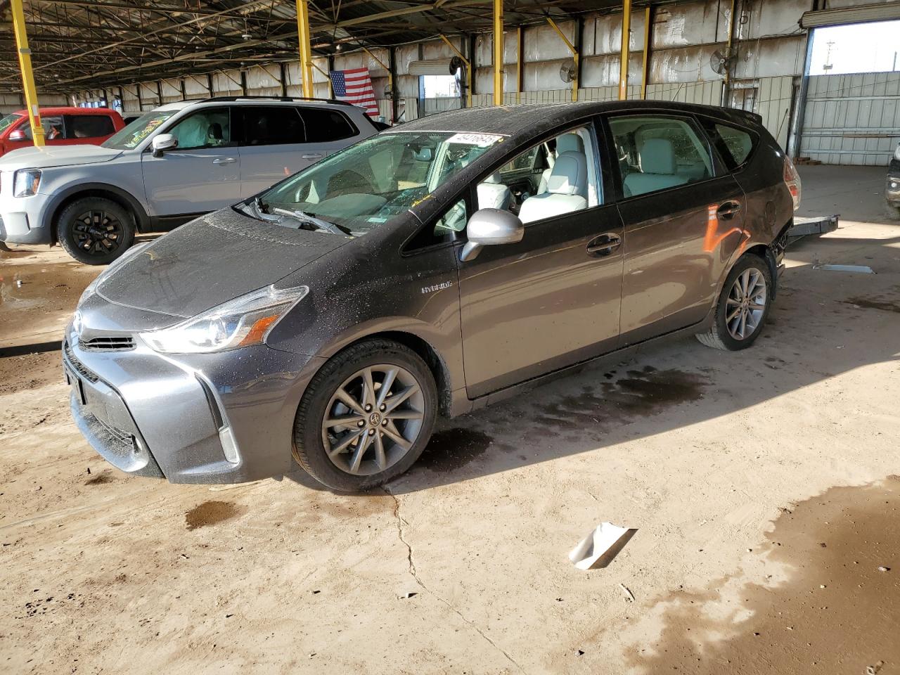 TOYOTA PRIUS V 2016