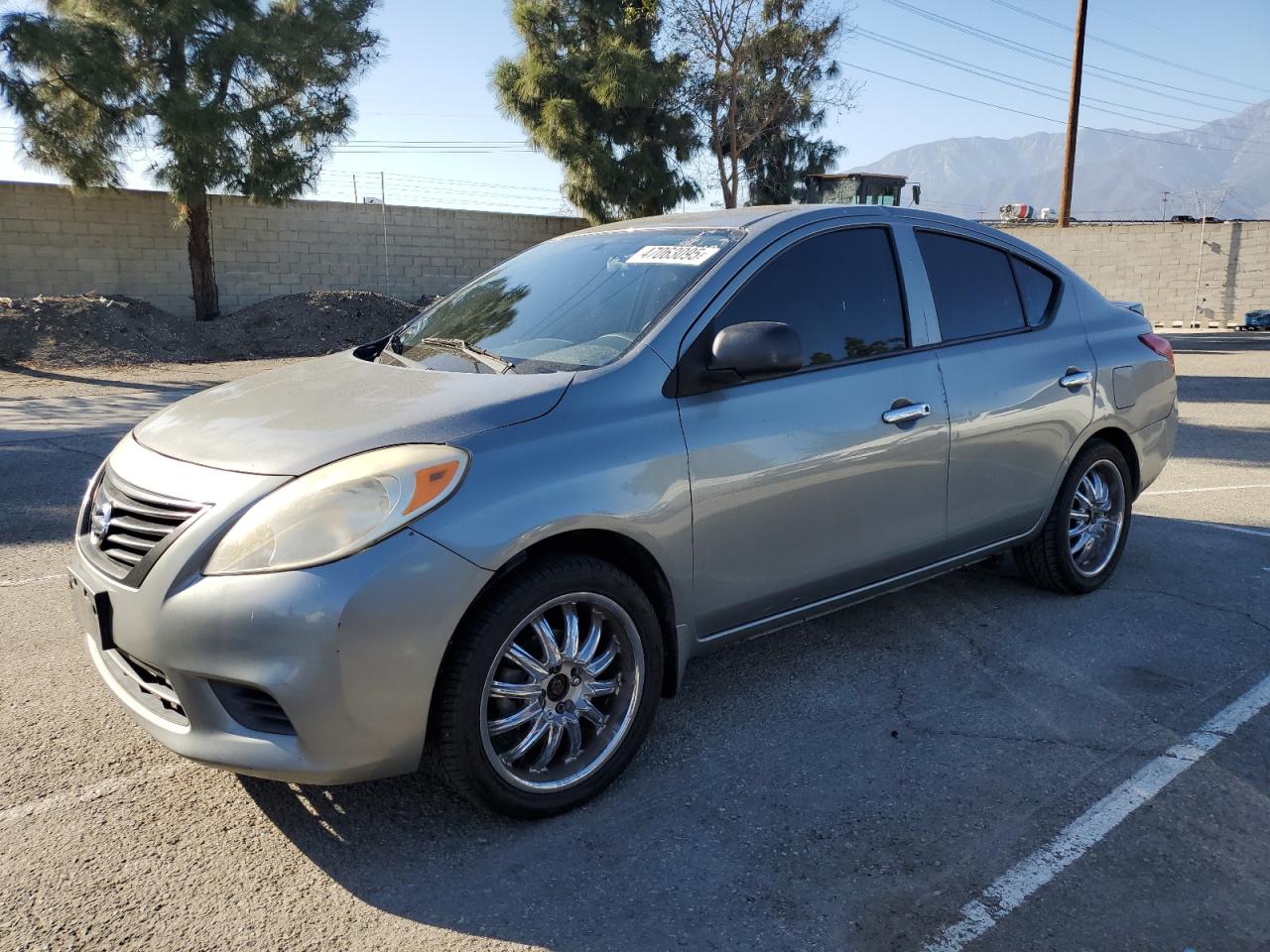 NISSAN VERSA 2013