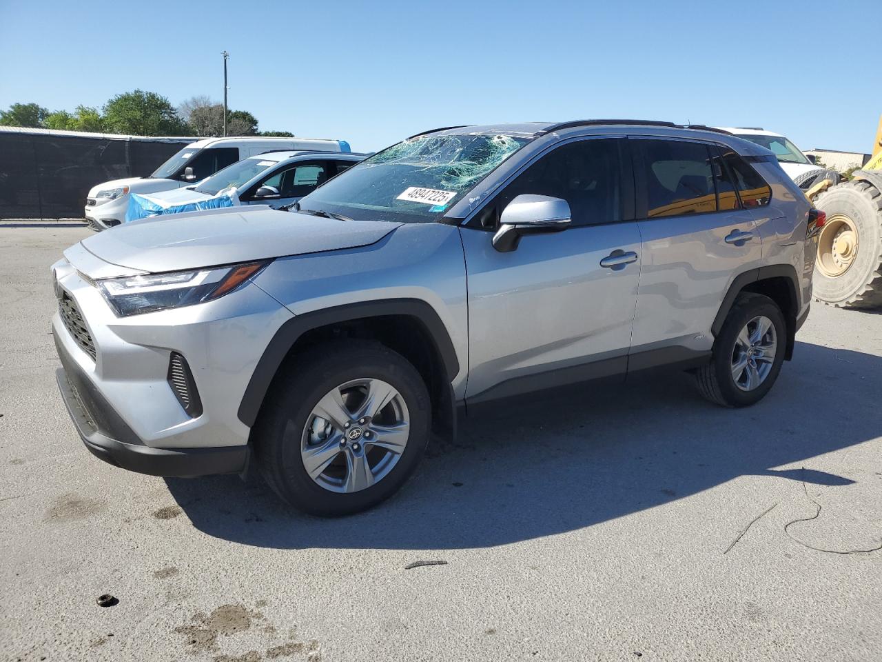 TOYOTA RAV4 XLE 2025