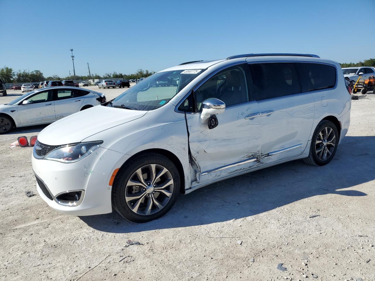 CHRYSLER PACIFICA L 2018