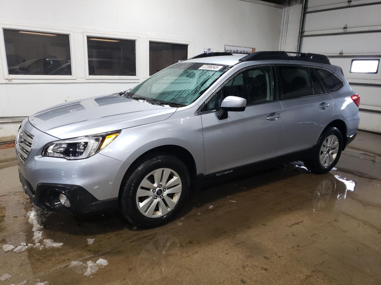 SUBARU OUTBACK 2. 2016