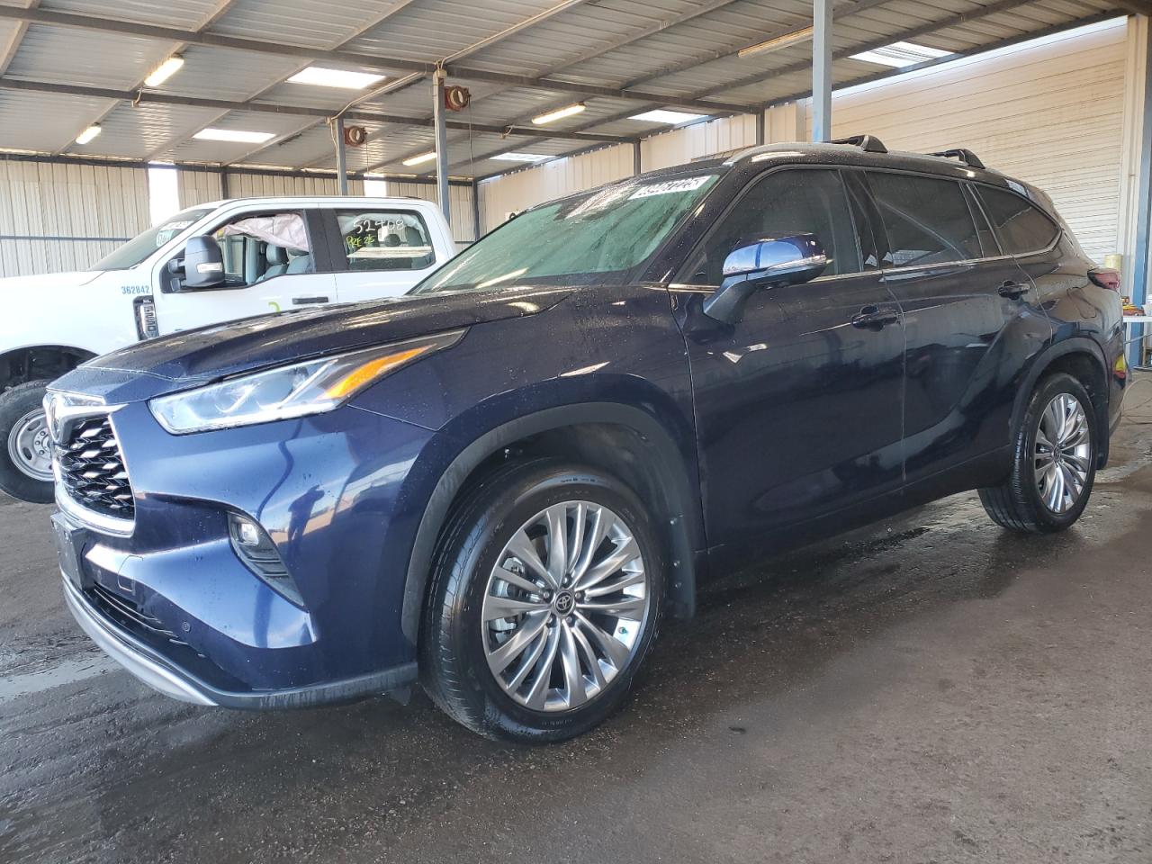 TOYOTA HIGHLANDER 2024