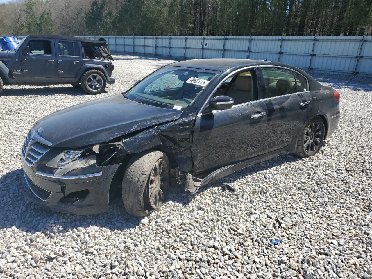 HYUNDAI GENESIS 3. 2012