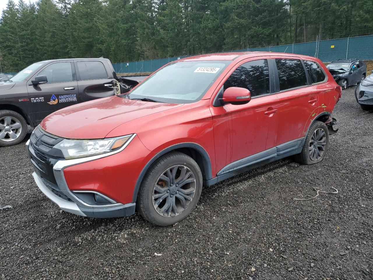 MITSUBISHI OUTLANDER 2016
