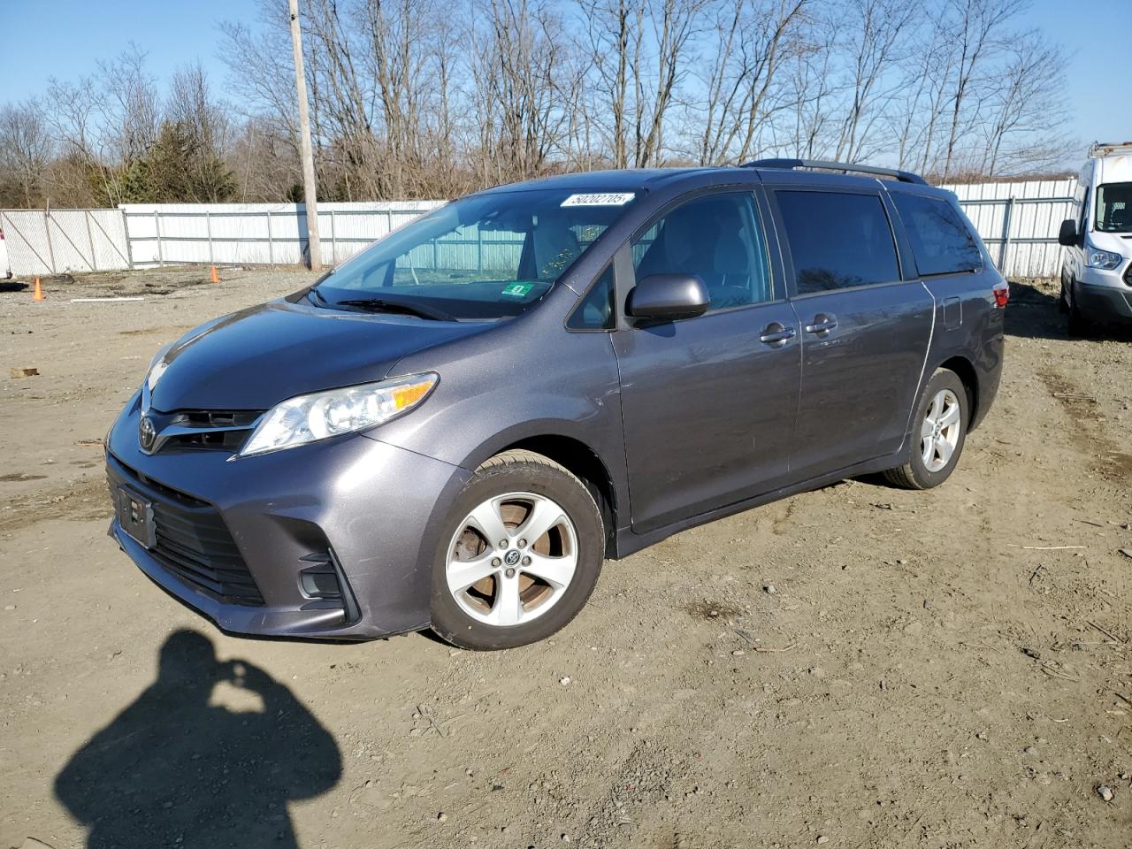 TOYOTA SIENNA LE 2018