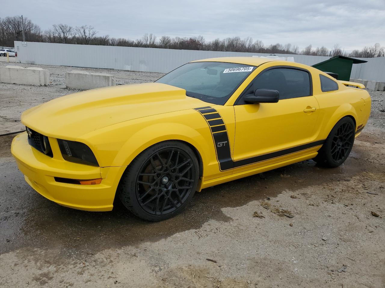 FORD MUSTANG GT 2005