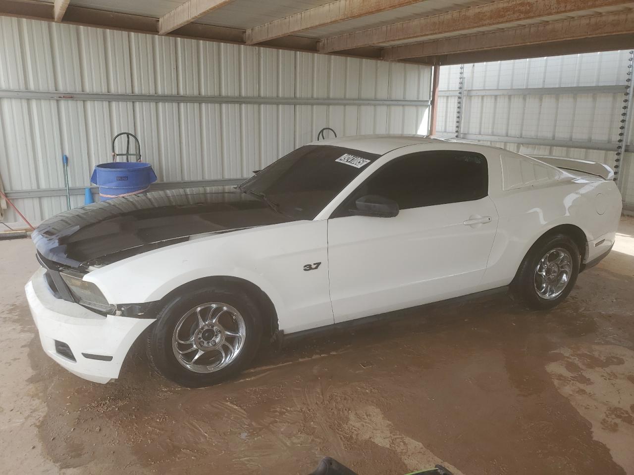 FORD MUSTANG 2011