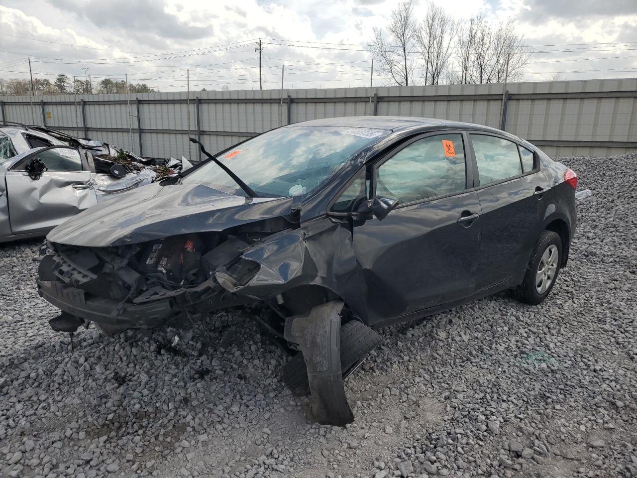 KIA FORTE LX 2015