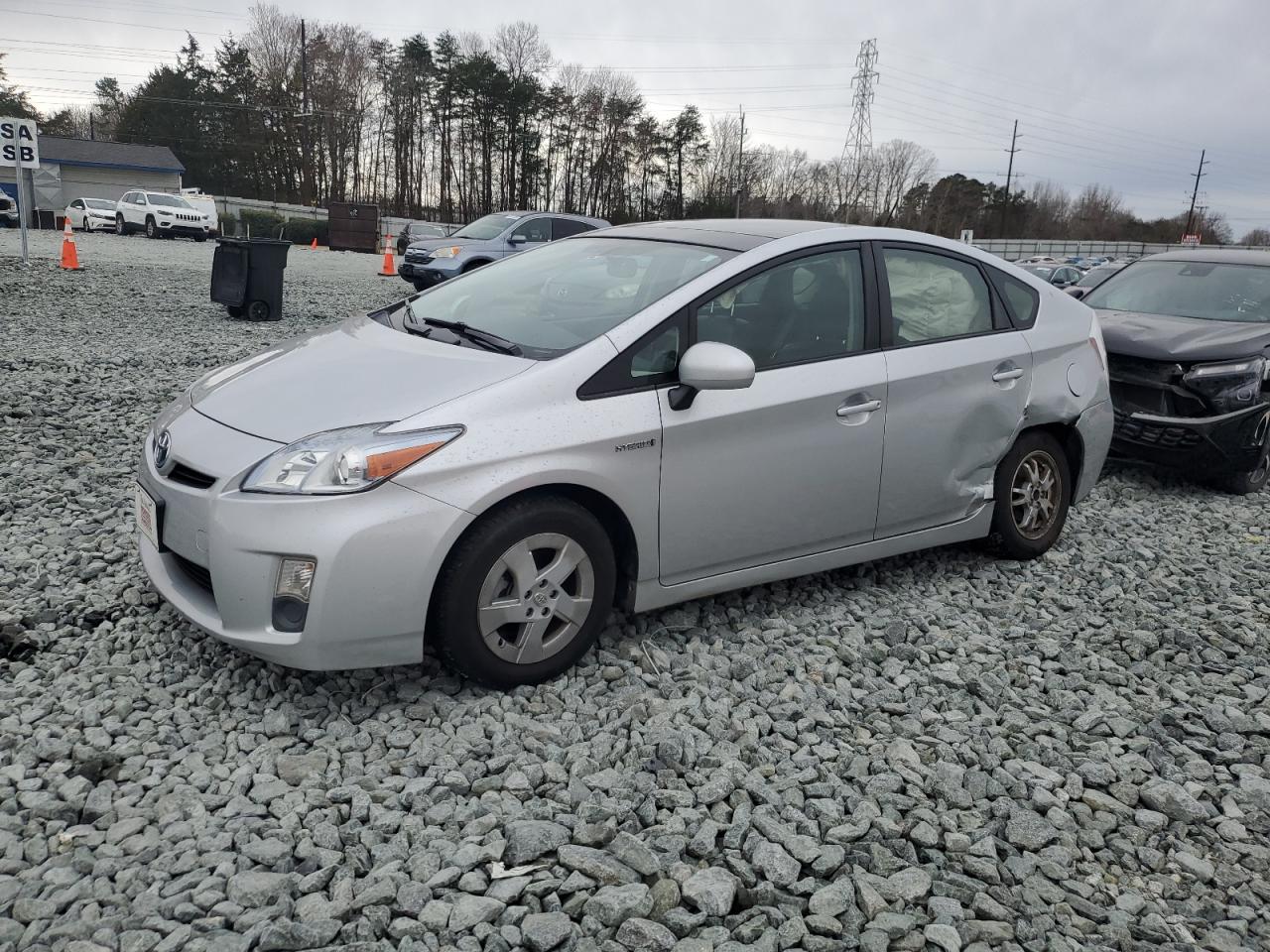 TOYOTA PRIUS 2011