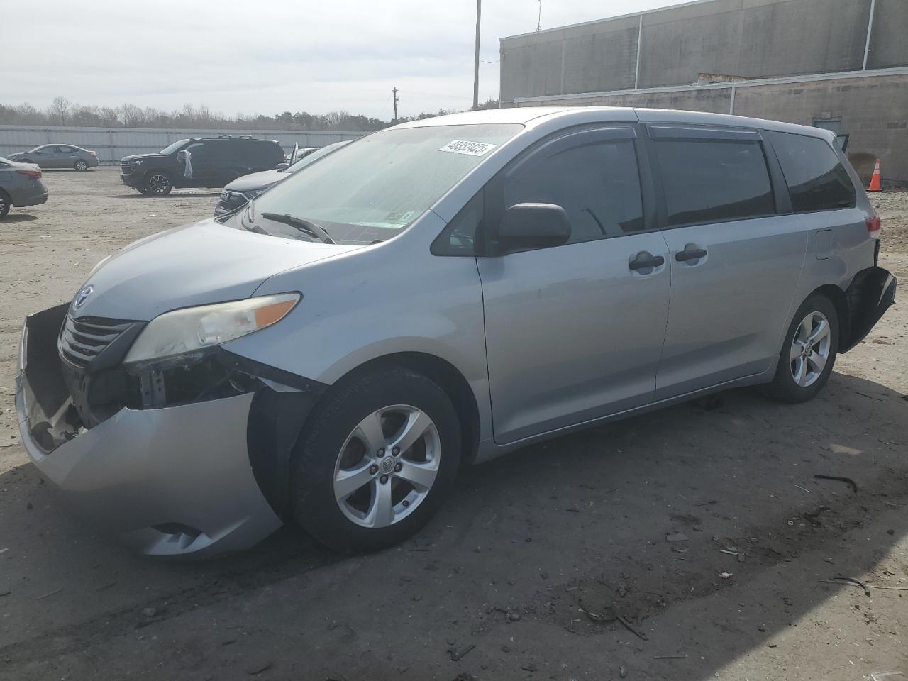 TOYOTA SIENNA 2014