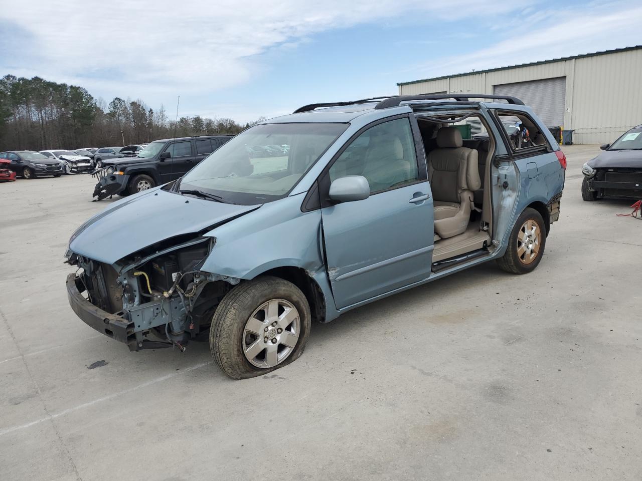 TOYOTA SIENNA XLE 2008