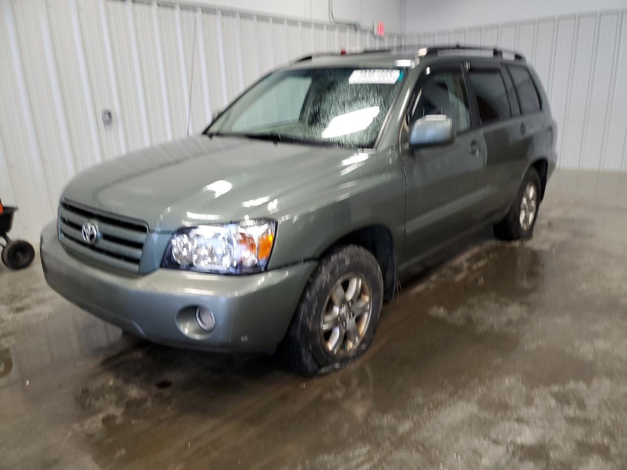 TOYOTA HIGHLANDER 2005