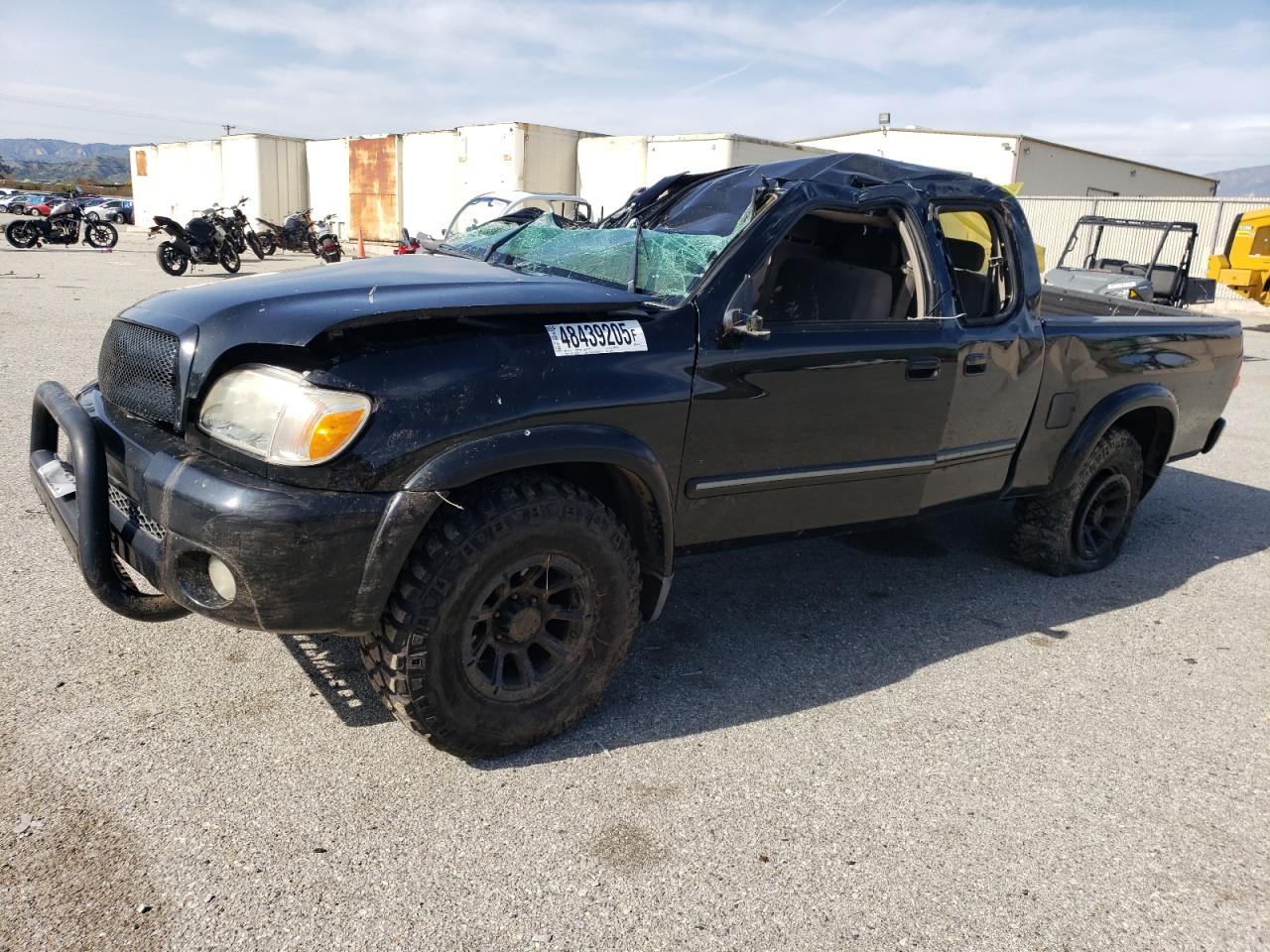TOYOTA TUNDRA ACC 2006