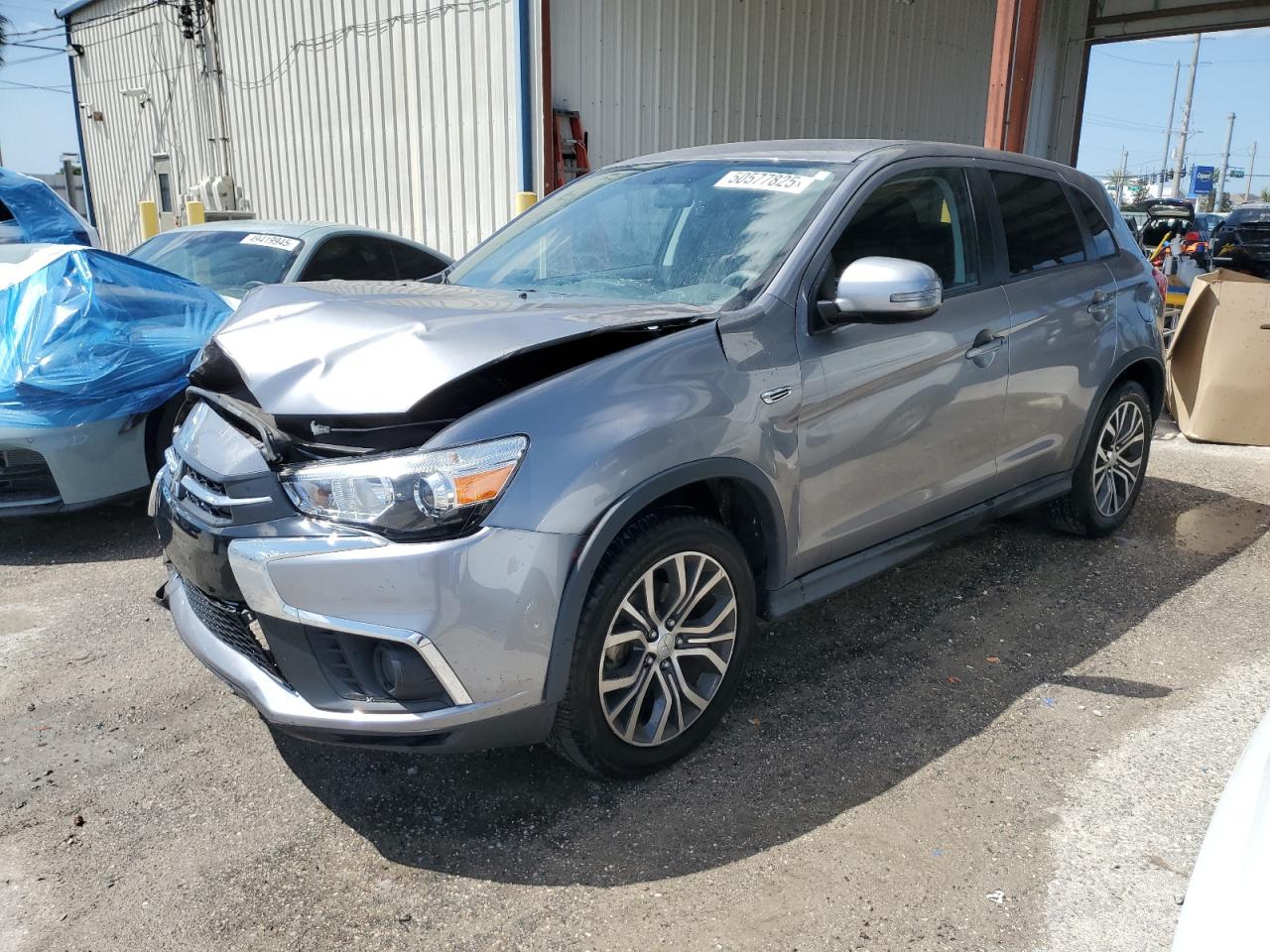 MITSUBISHI OUTLANDER 2018