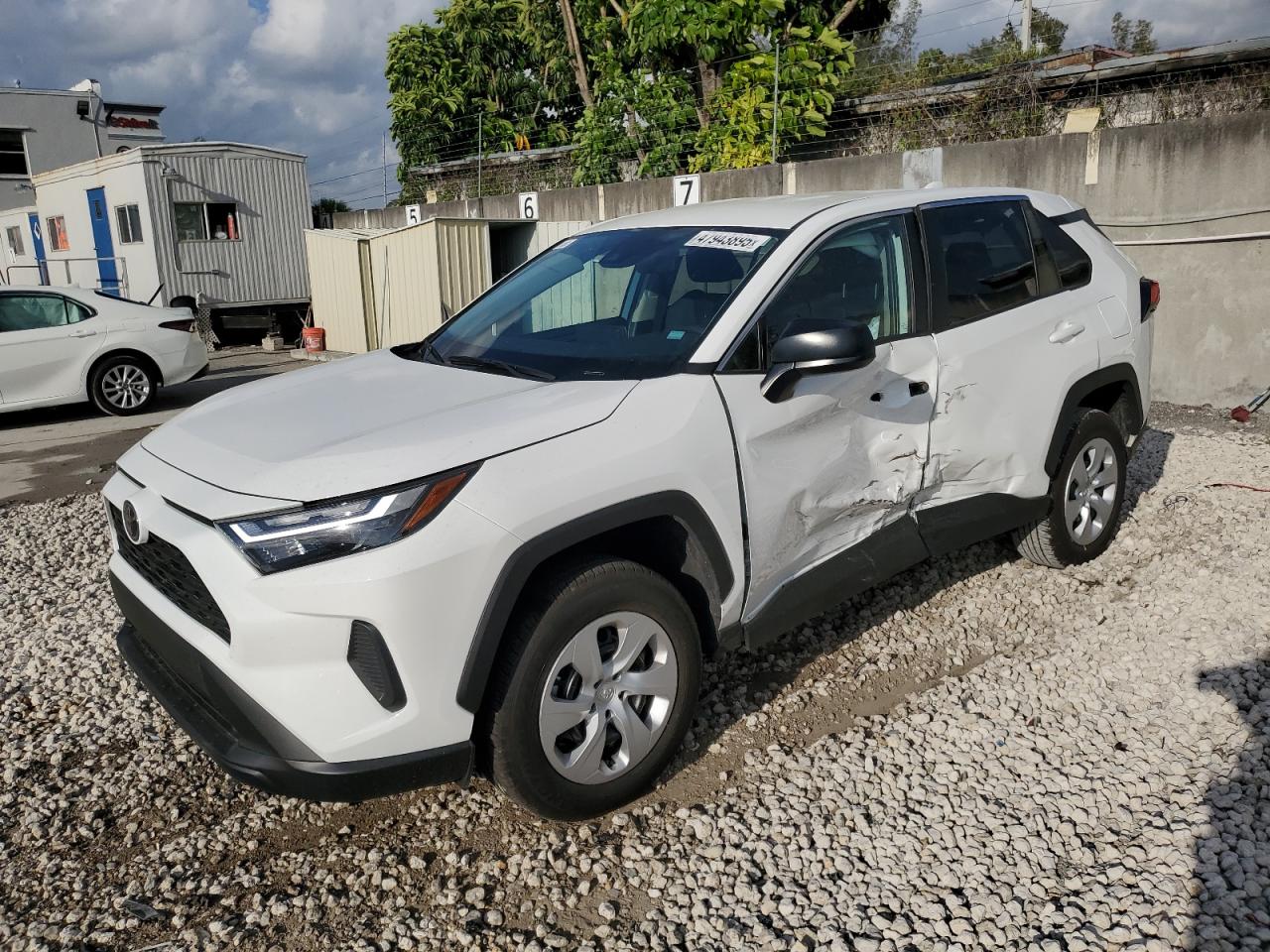 TOYOTA RAV4 LE 2025