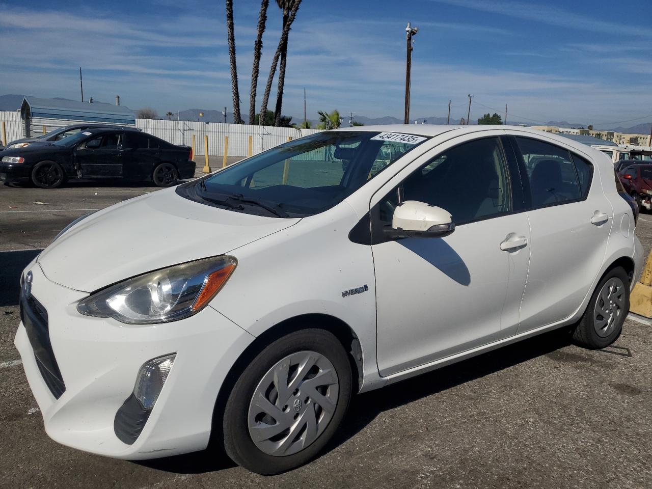 TOYOTA PRIUS C 2016