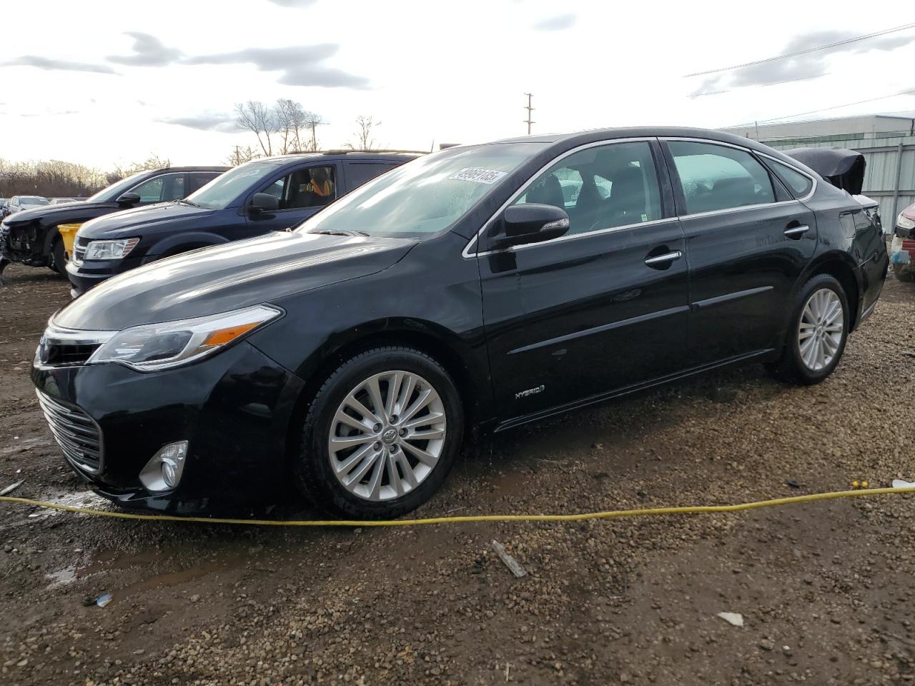 TOYOTA AVALON HYB 2015