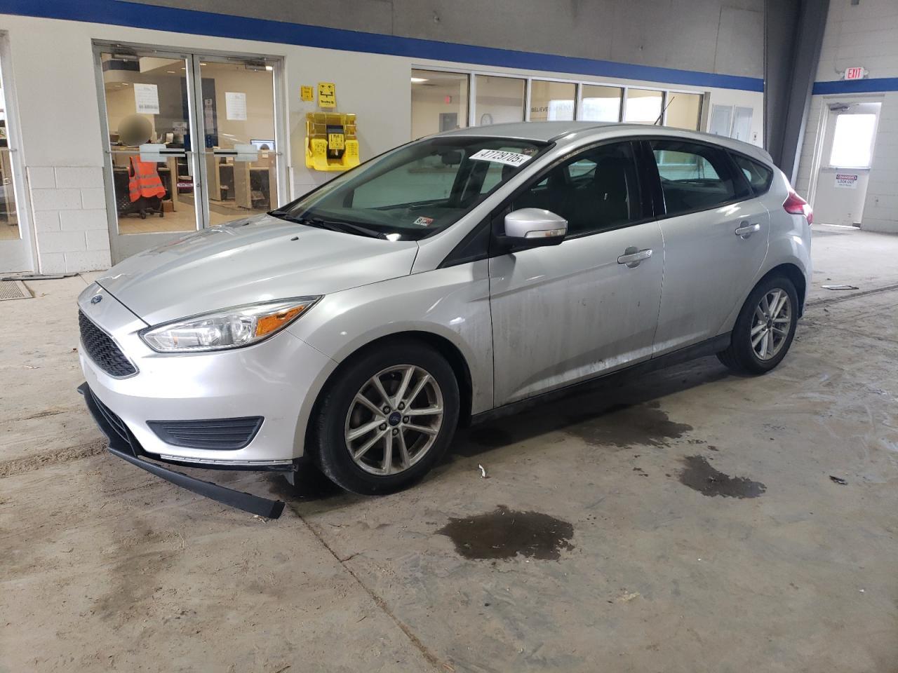 FORD FOCUS SE 2017