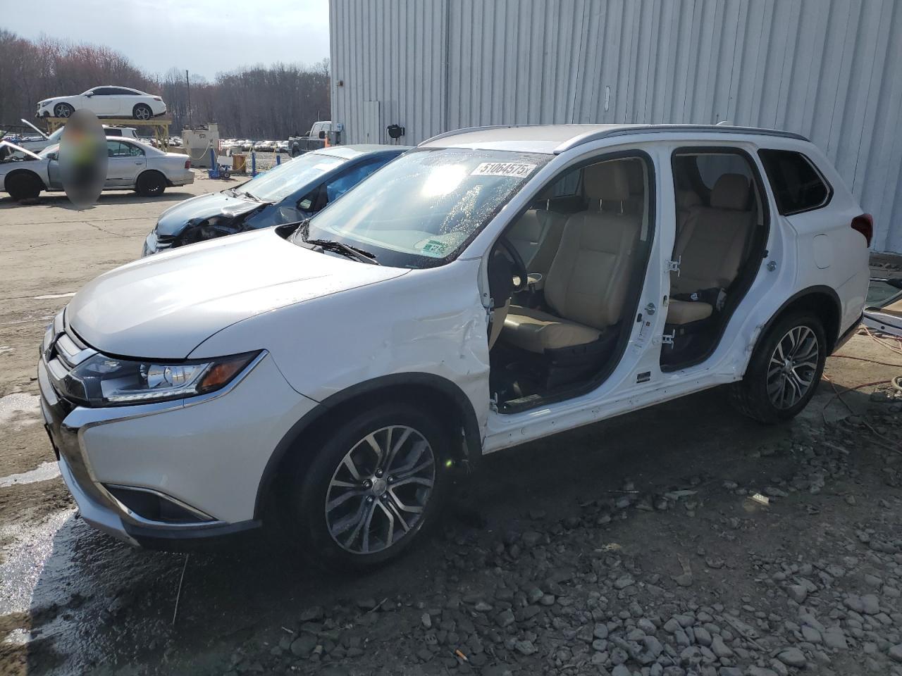 MITSUBISHI OUTLANDER 2018