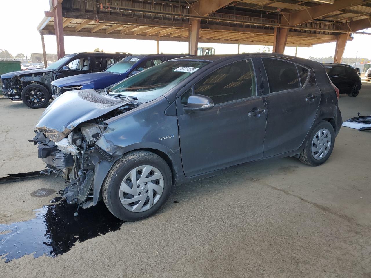 TOYOTA PRIUS C 2015