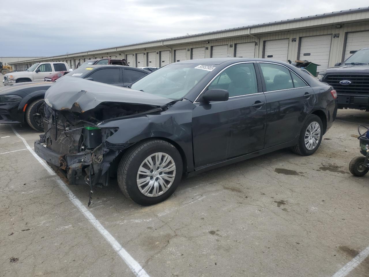TOYOTA CAMRY BASE 2011