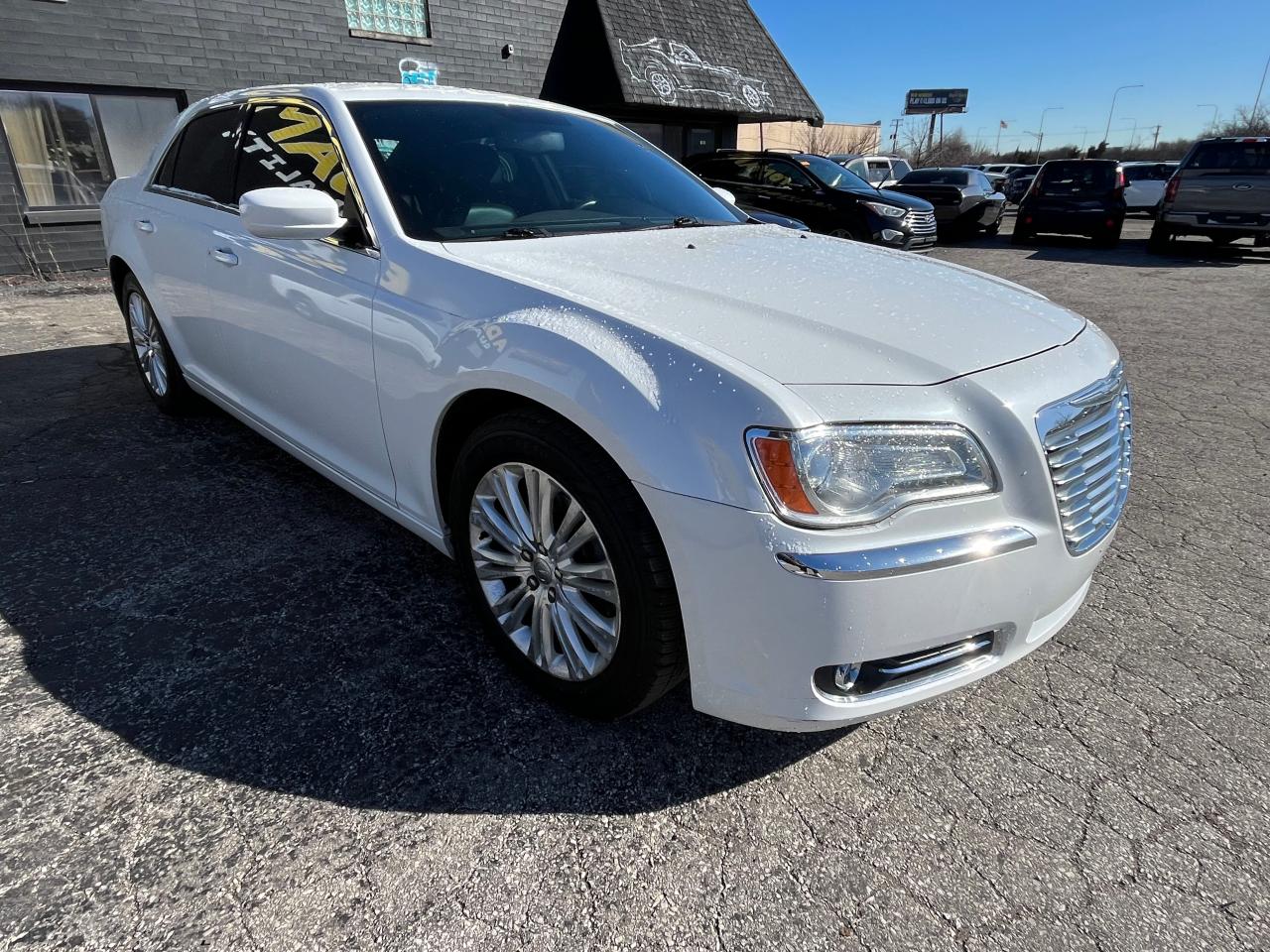 CHRYSLER 300 2013
