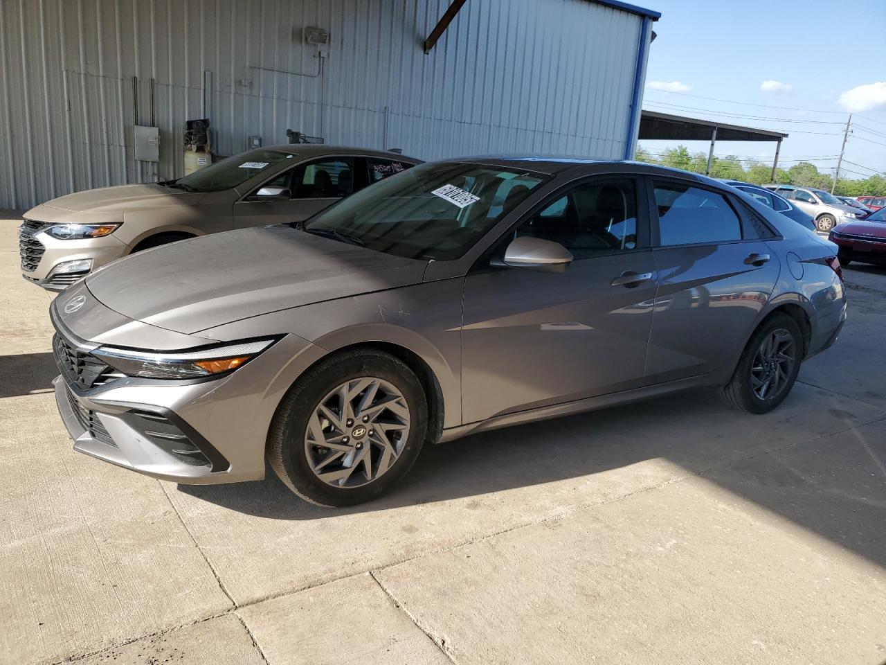 HYUNDAI ELANTRA SE 2024