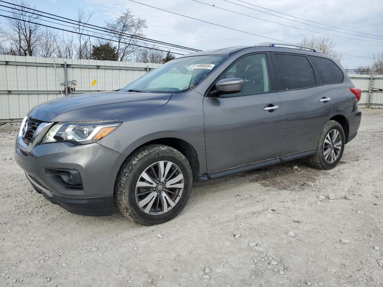 NISSAN PATHFINDER 2017