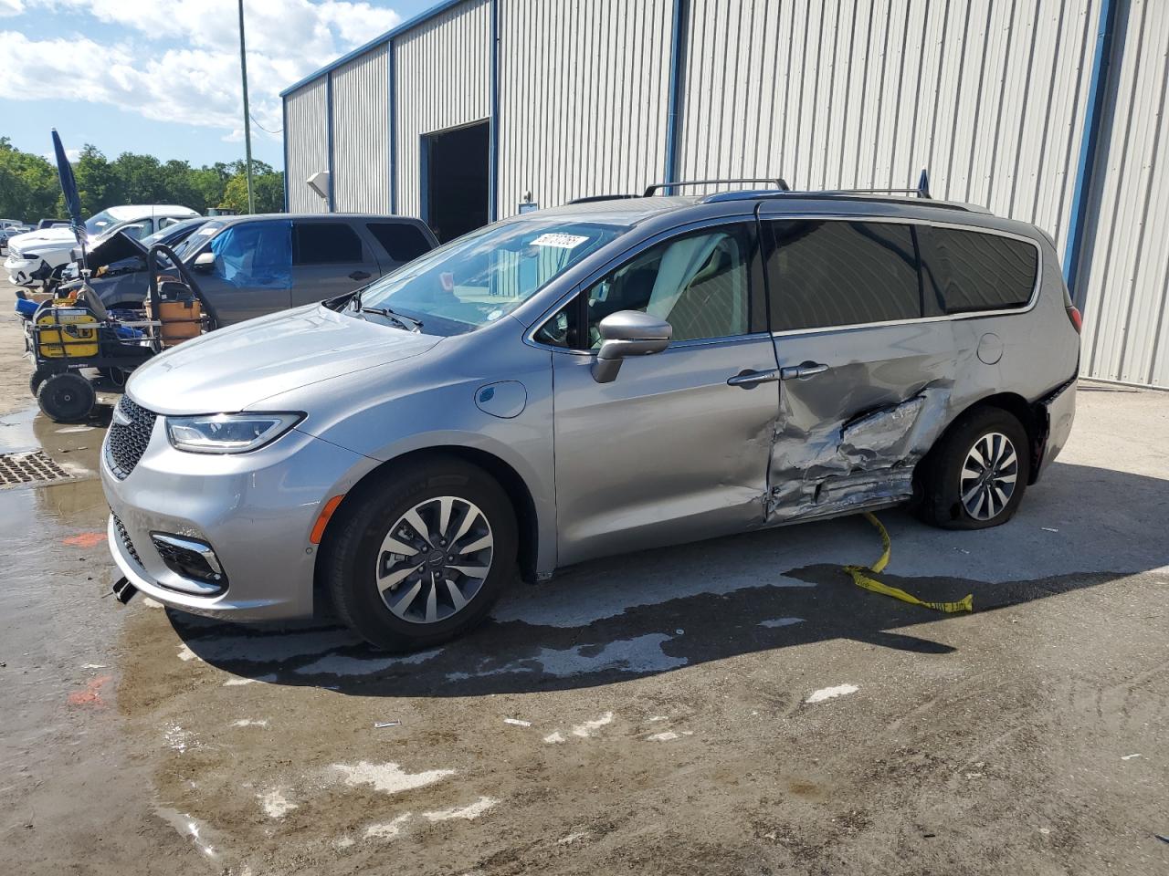 CHRYSLER PACIFICA H 2021