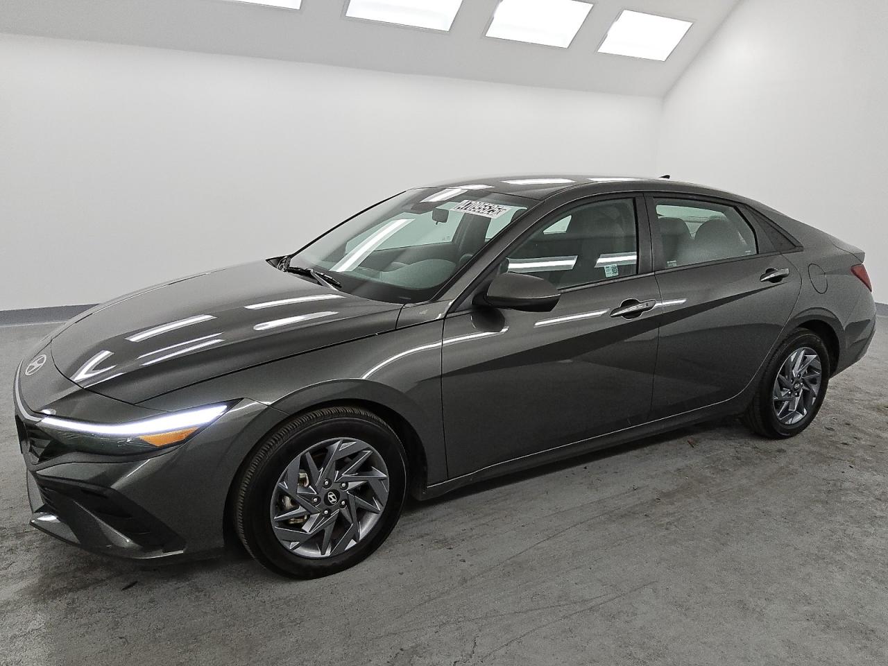 HYUNDAI ELANTRA SE 2024