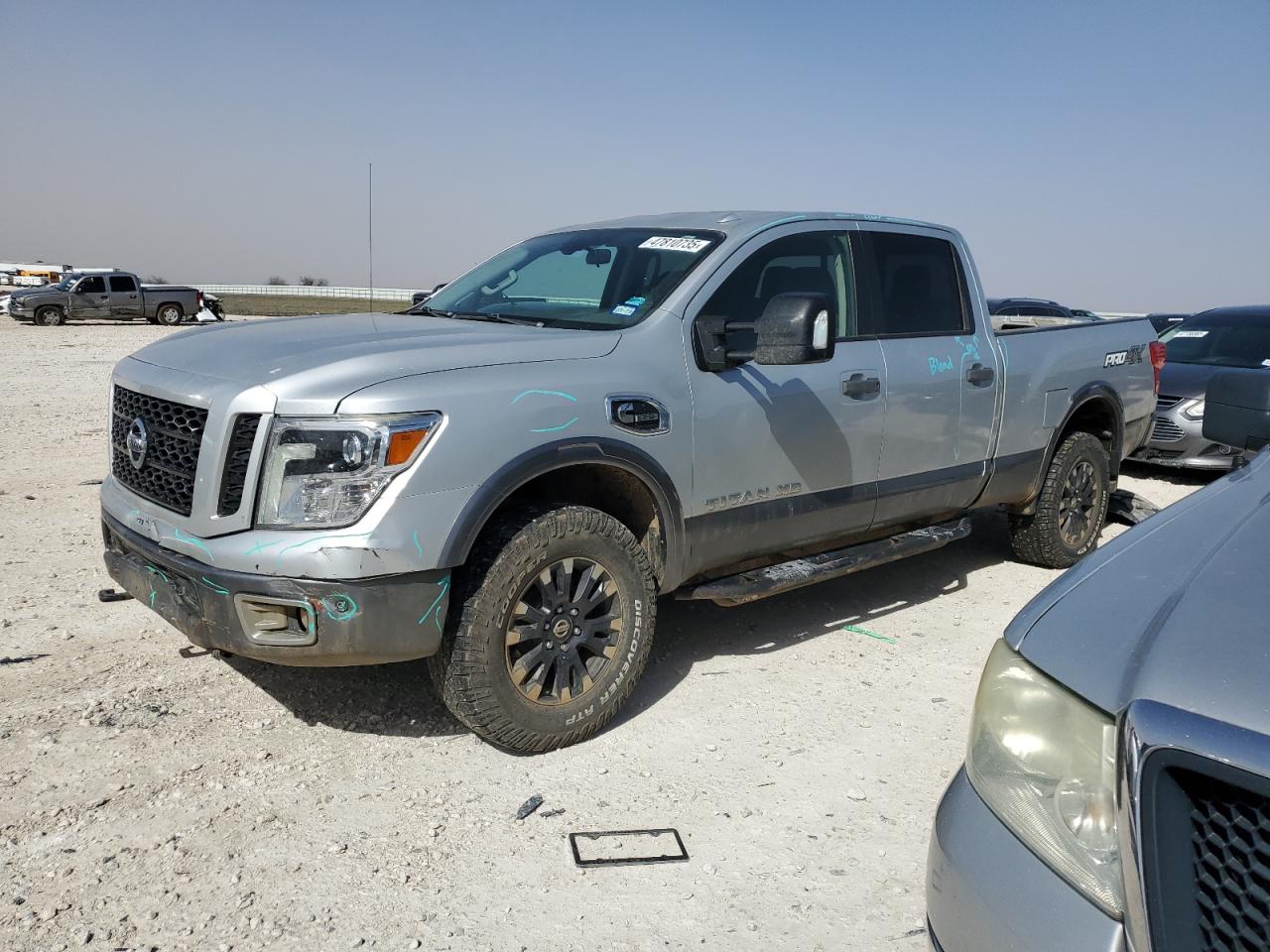 NISSAN TITAN XD S 2018