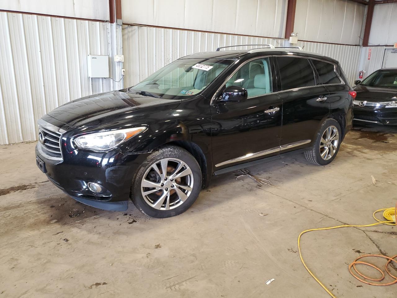 INFINITI JX35 2013