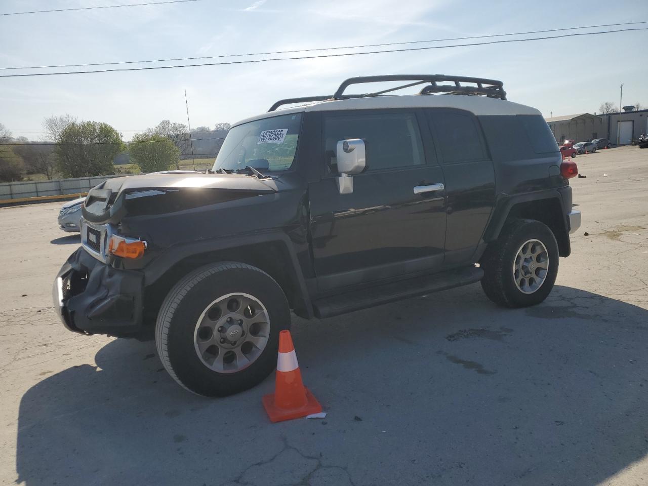 TOYOTA FJ CRUISER 2013