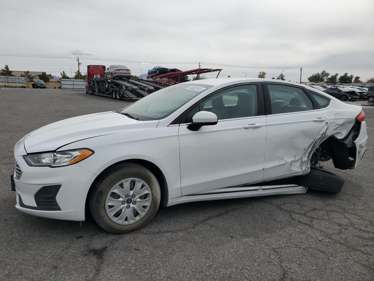 FORD FUSION S 2019