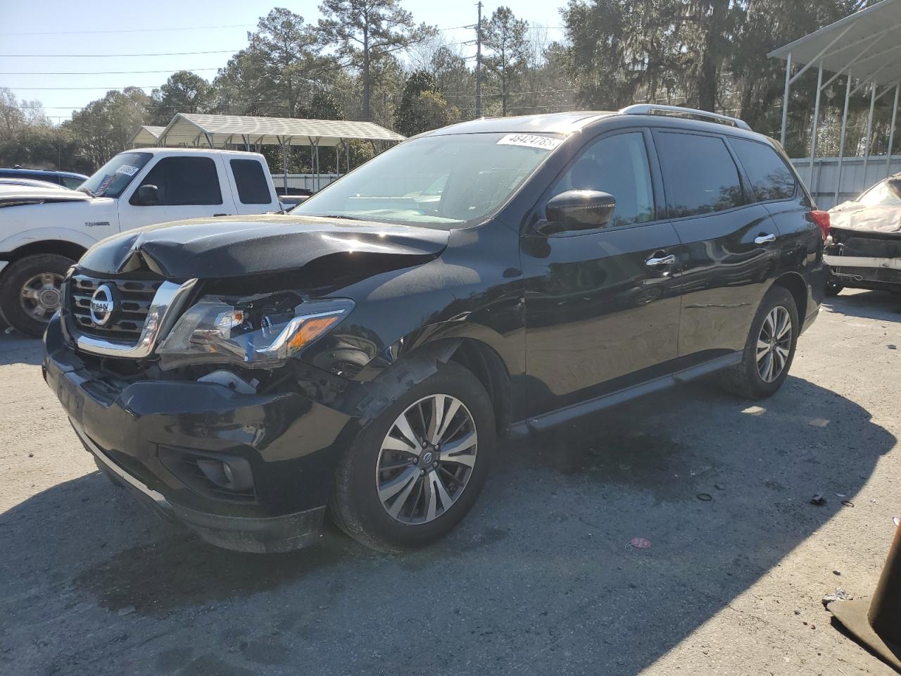 NISSAN PATHFINDER 2017