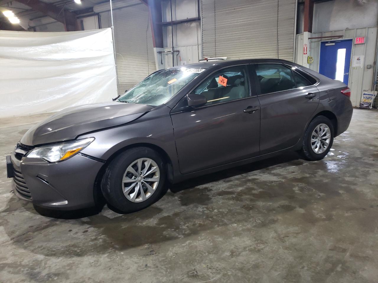 TOYOTA CAMRY LE 2016